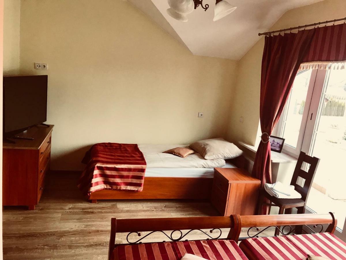 Ferienwohnung Pensjonat Nad Struga Stryków Exterior foto